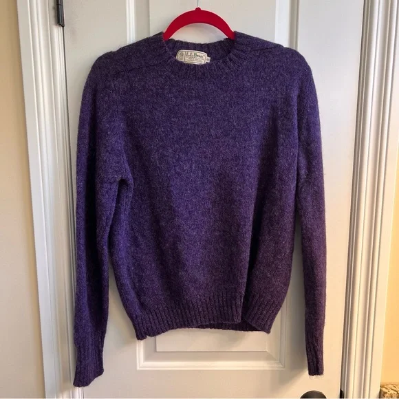 LL Bean purple Sweater Size 44 100% Lamb's Wool purple Women's - Picture 1 of 6